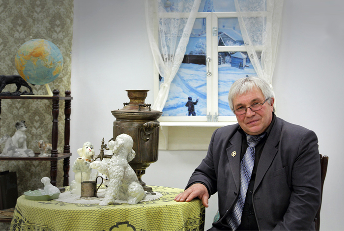 Директор музея - Виктор Шулятьев